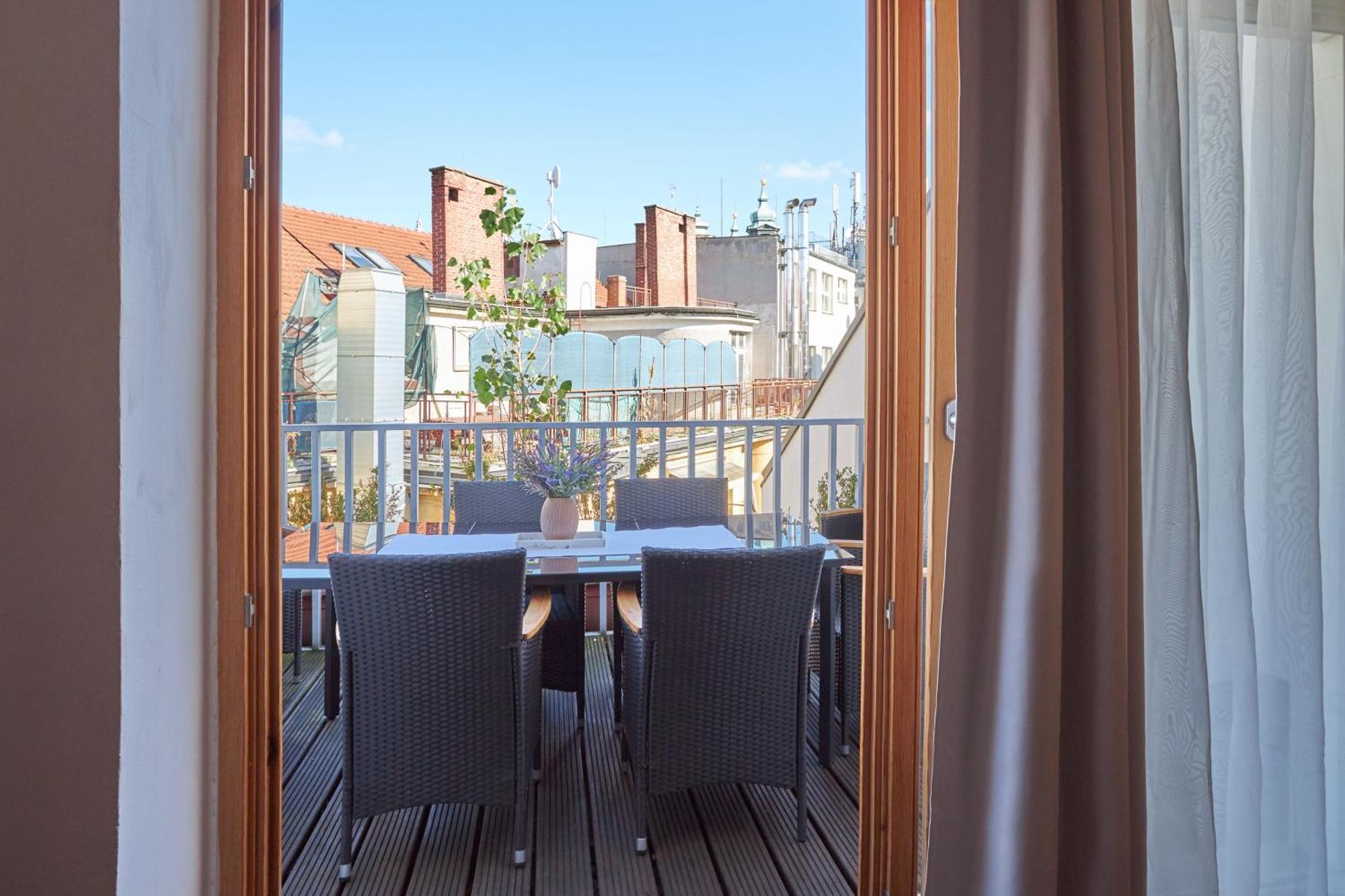 Zatecka - Terrace Residence In The Old Town ปราก ภายนอก รูปภาพ